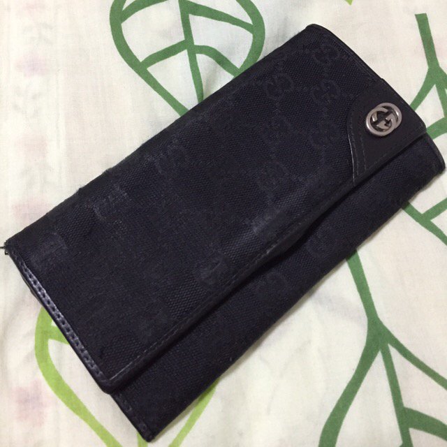 Ayane_este's tweet photo. グッチ 財布 長財布 コーチ プラダ(￥6,000)がフリマアプリ フリルで販売中♪ #fril #フリマ https://t.co/WTUmJiGqCi https://t.co/P9HkCy1016