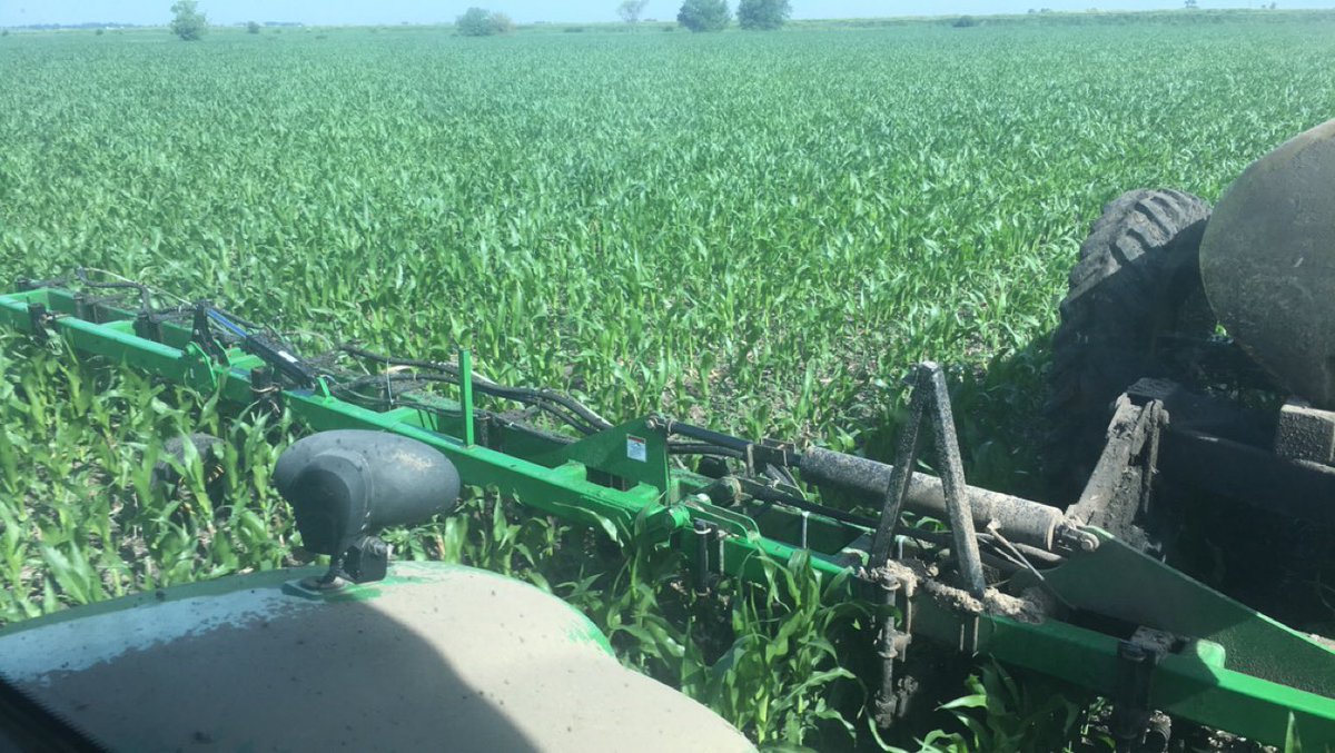 DFarms001's tweet photo. 50 acres. Every other pass coulter, every other pass Y-Drop. Should be interesting! #data4days https://t.co/j4hVhfvc0S
