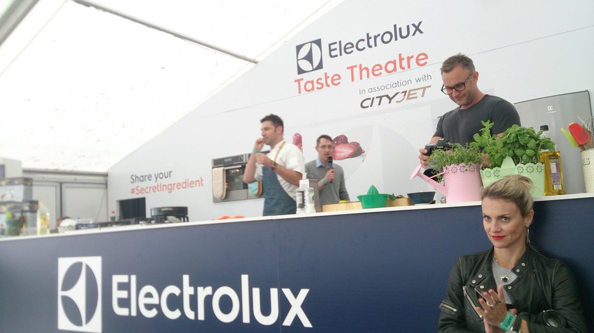 DubrayBooks's tweet photo. Inspired by watching @ChefStuart_ demo delish recipes from #TheQuickSixFix? We have it for sale @TasteDublin today! https://t.co/A8U6N9hiah