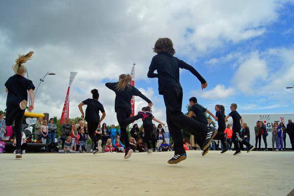 Vers van de pers <a href="/nhdagblad/">Noordhollands Dagblad</a> || STADSFEESTEN VOOR AMATEURS EN GEVORDERDEN || dlvr.it/LbRdWQ #hsf16 #hoorn