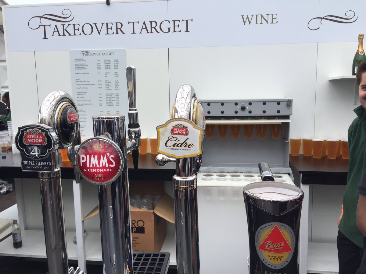 VoodooGroup's tweet photo. The final day @Ascot the MDU's are pumping the @StellaArtois 4 out. We hope you've all enjoyed #RoyalAscot #beer https://t.co/efOSxLgjqx