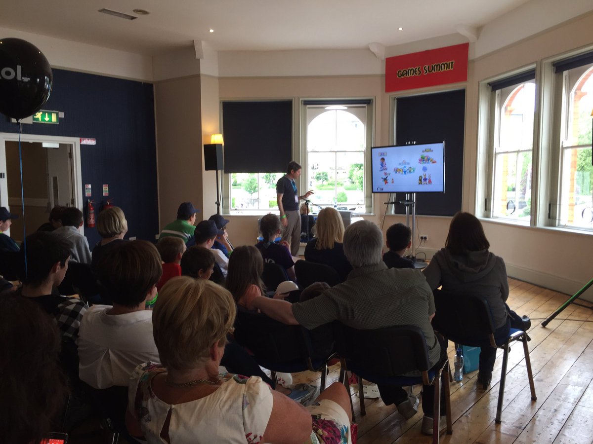 francisreed's tweet photo. Damien O'connor @BrownBagFilms explaining how animations are made #CP2016 #CoolestProjects2016 games summit https://t.co/IDZlxs8ll5