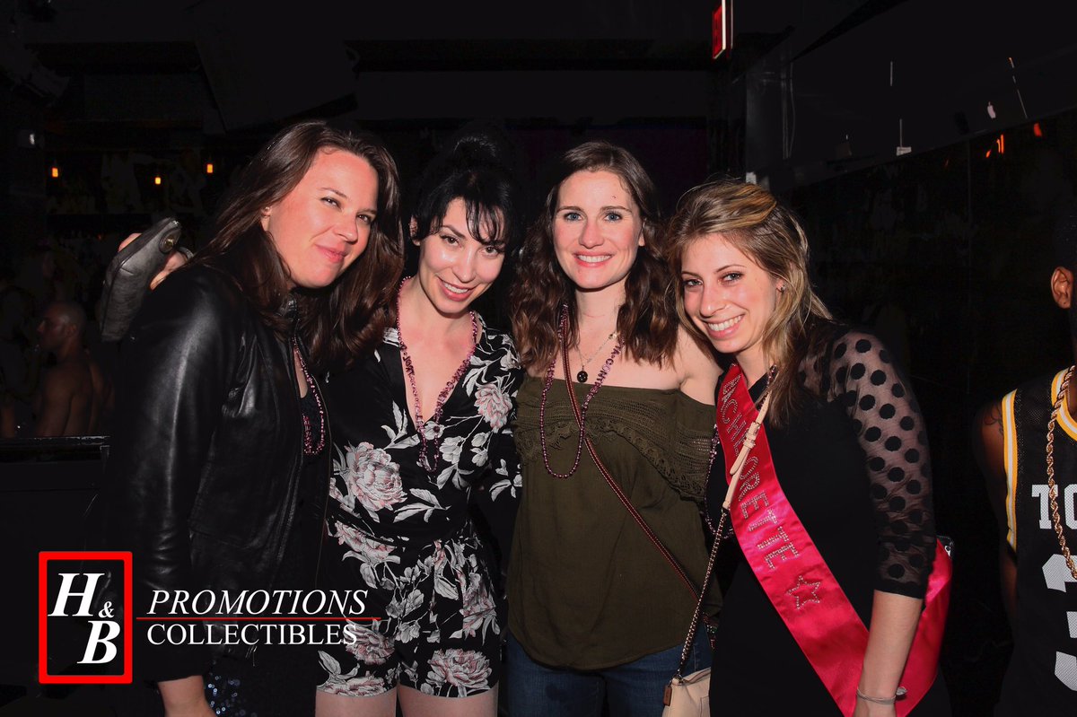 HBPromoCollect's tweet photo. #picture from this past #saturdaynight #partysexy #nightlifephotography #photography #nightlife #clublife #clubstyle https://t.co/4wIP2l11ej