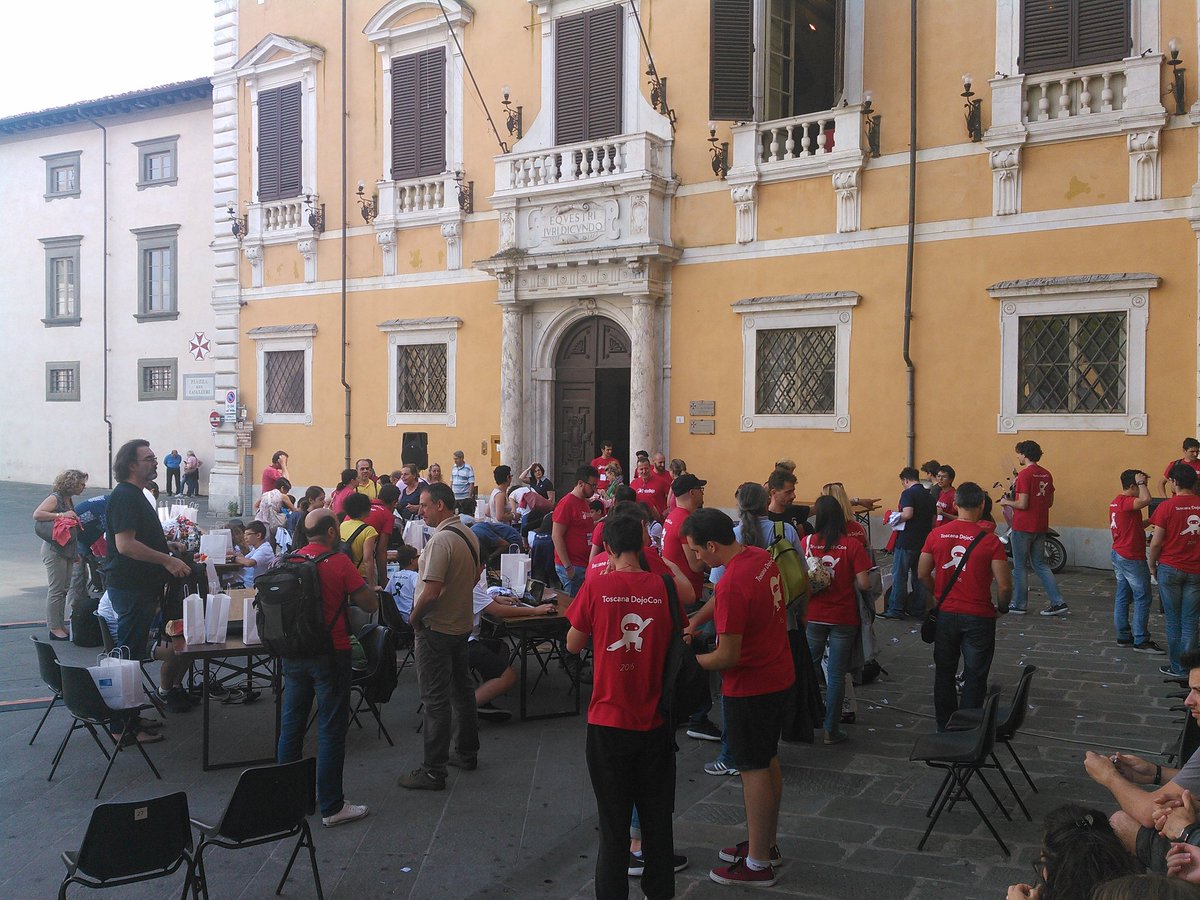 CoderDojoFi's tweet image. #toscanadojocon 18 giugno 2016 #pisa #Coderdojo #Firenze