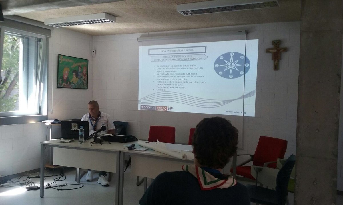 scouts_msc's tweet photo. Hoy continuamos con la formación presencial sobre el #PdJ de @scoutsmsc . Esta vez toca la metodología de ramas https://t.co/1lSs2XViKH