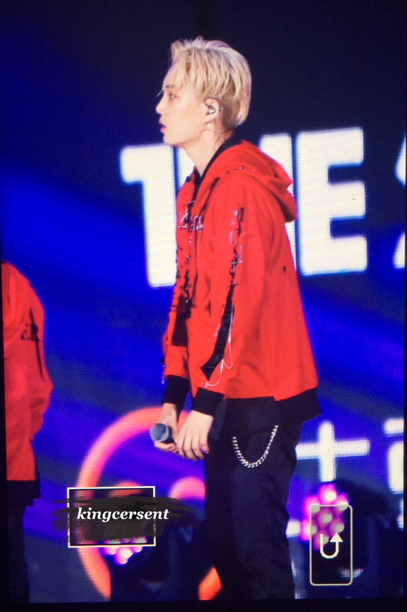 exowy's tweet photo. 160618 수원 케이팝 슈퍼콘서트 https://t.co/lghkaNiPMc
