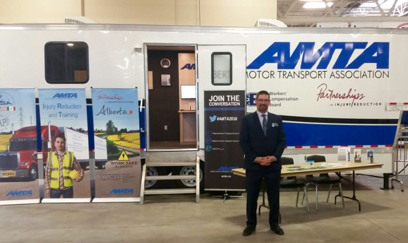 AMTA_ca's tweet photo. #RoadKnightAB at the #southernabtruckexpo promoting careers in the transportation industry. #AMTA2016 @mikedpayton https://t.co/KJ1rA47nxV