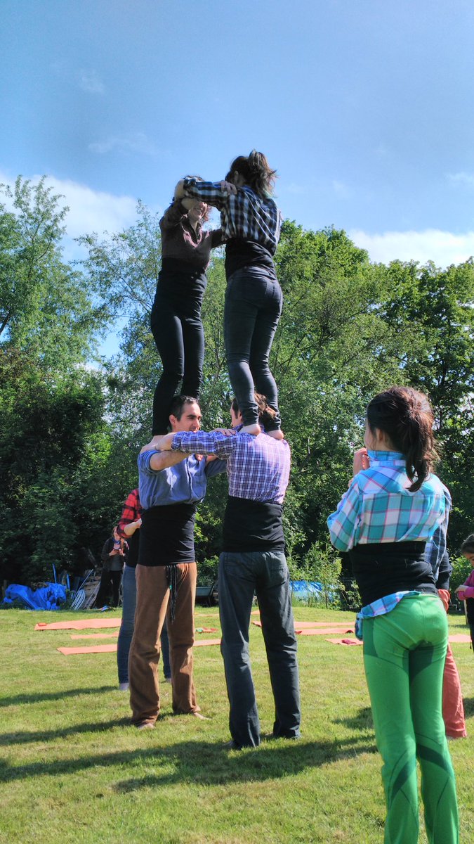 PoFFest's tweet photo. Human tower right now in @Cyrenians1968 Royal Edinburgh Community Garden #PoFF16 https://t.co/8MKuHHZhpW