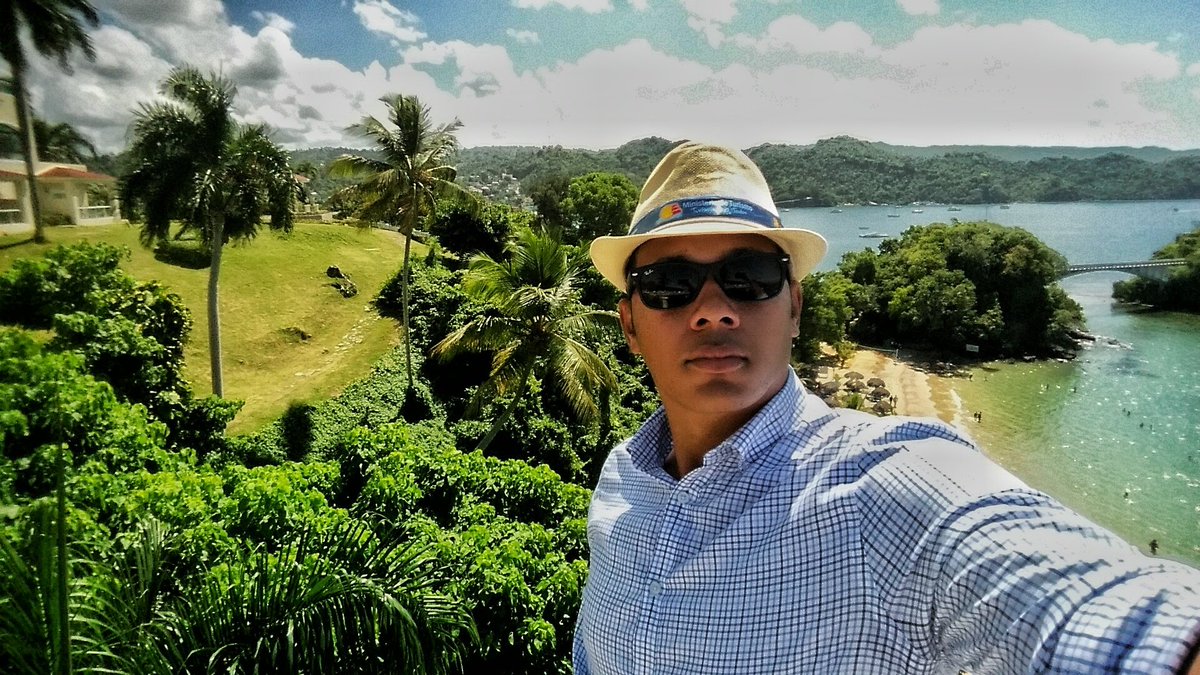 ElinCapellan's tweet photo. Ay Samaná, contigo me quiero quedar.🍍🌴 #samanapordentro #pasionporsamana @GoSamana https://t.co/EkPoEcVTGk