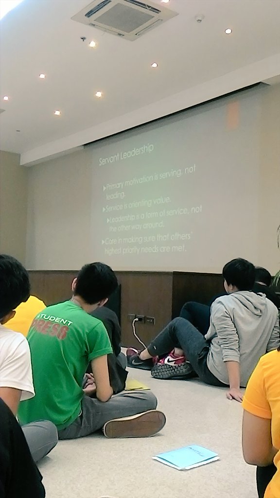 mavcalayag's tweet photo. Day 2: β
#FEUPITP2016 #FEUStudentLeaders https://t.co/Bd61mEkBP6