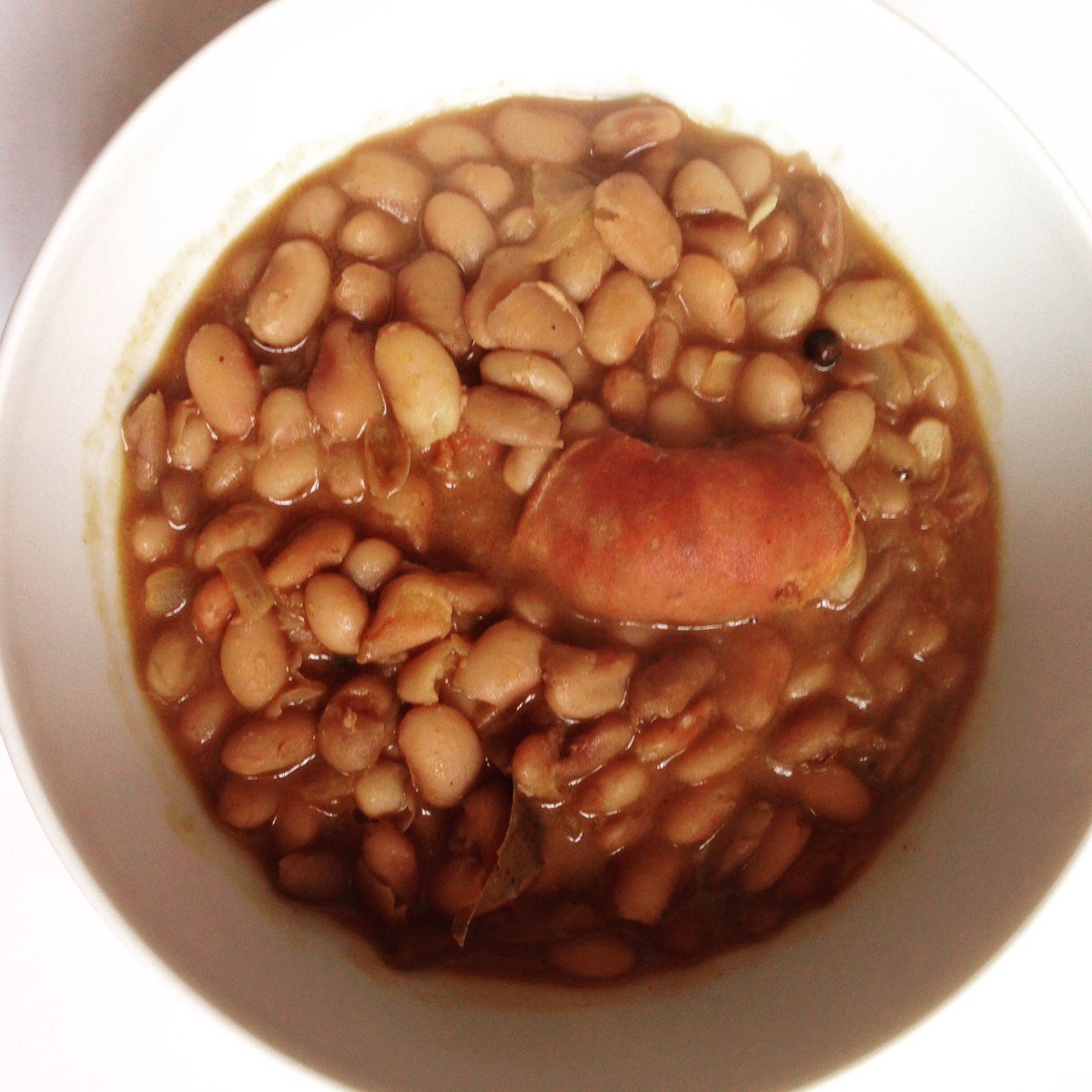 SpanishFoodyMom's tweet photo. Pinto Beans with Spanish Chorizo. One of my favourite Spanish recipes. #CookUrWayToHealth https://t.co/gbwsv9jo9l https://t.co/TPTjfXMhiy