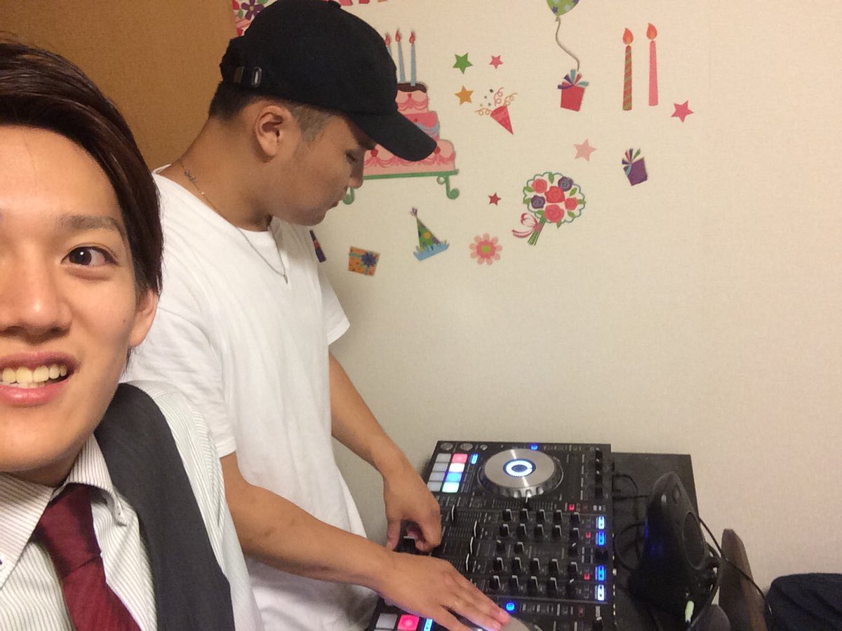 DJSUGI_JFS's tweet photo. みんな明日来てねっ!! https://t.co/9wDftl9vUP