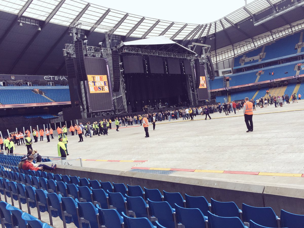 robjenx's tweet photo. Why just see a concert once? https://t.co/N9yxUwCHnp