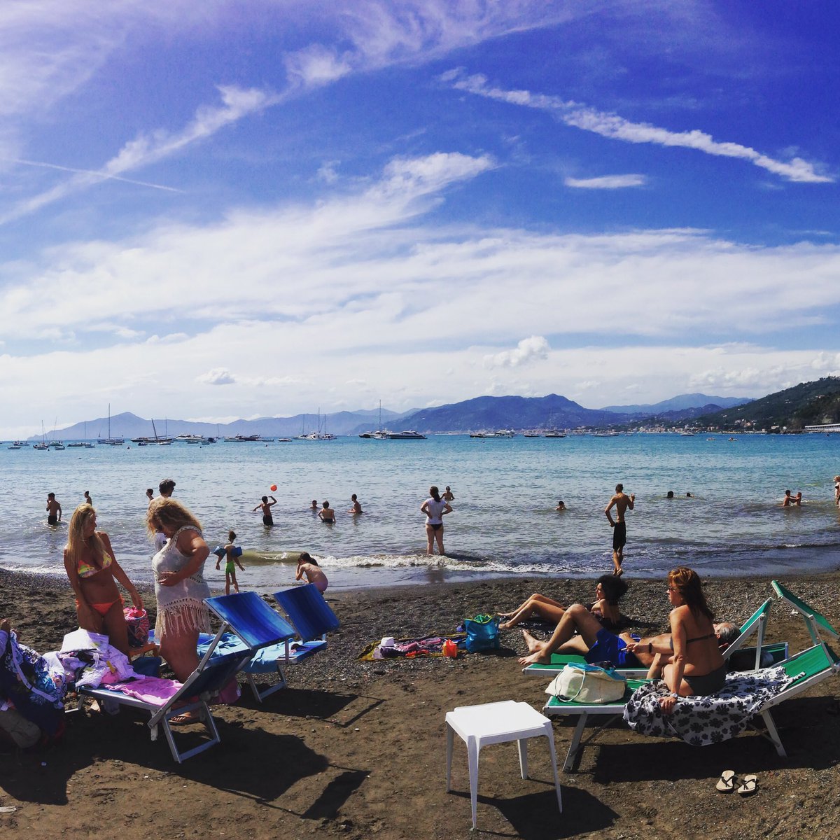 SariMattia's tweet photo. Un po' di mare ogni tanto #pace #relax #sole #mare https://t.co/mbo4ngZ793