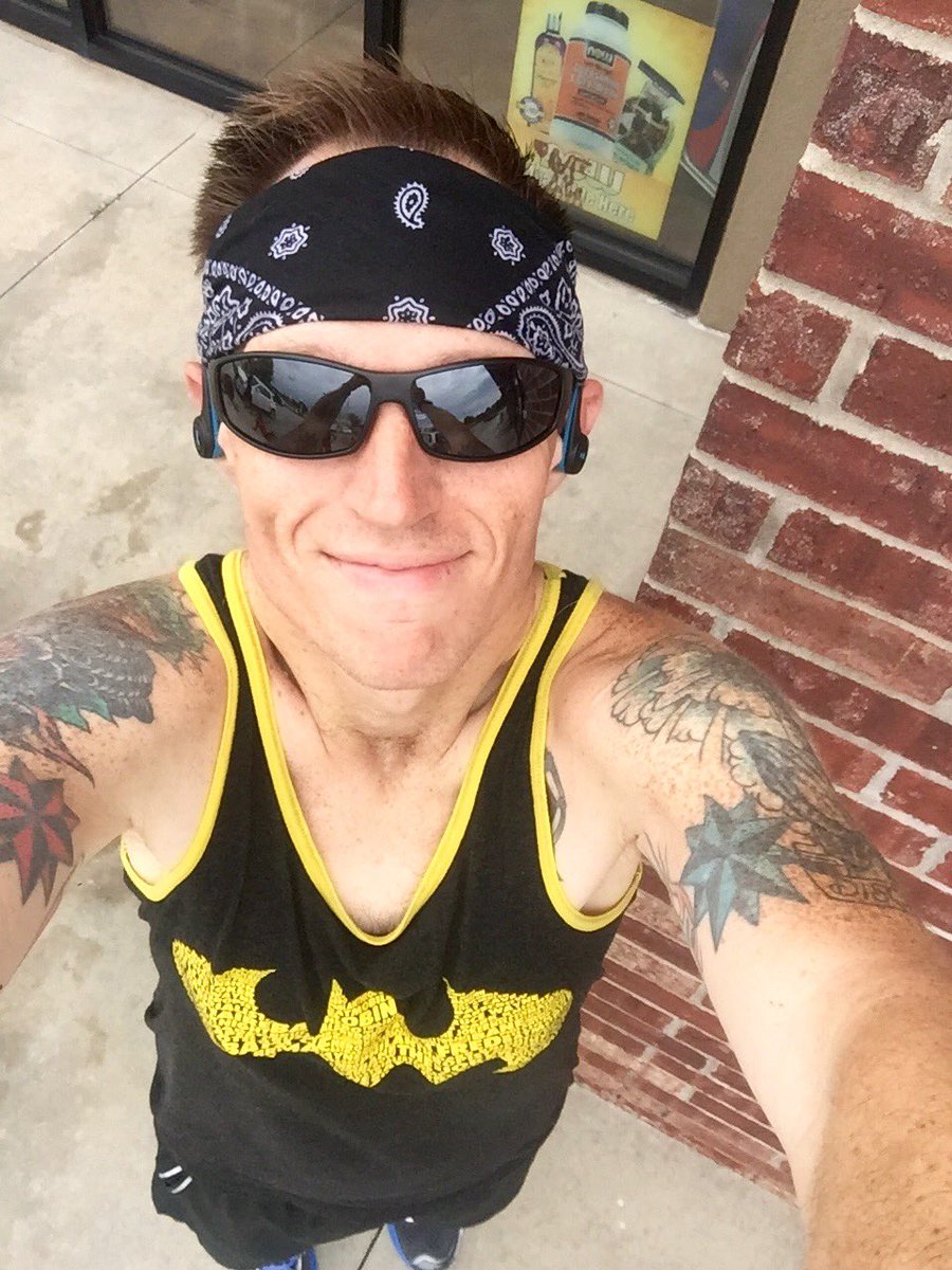 RunningBatman's tweet image. Ran 10 great miles this morning with S2F marathon training! @runpfm #Pfmjoes #ffict