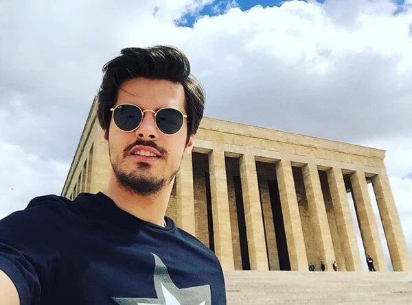 _SavasMertoglu's tweet photo. Gözlük...😎😎😎 https://t.co/Da54slJRbj