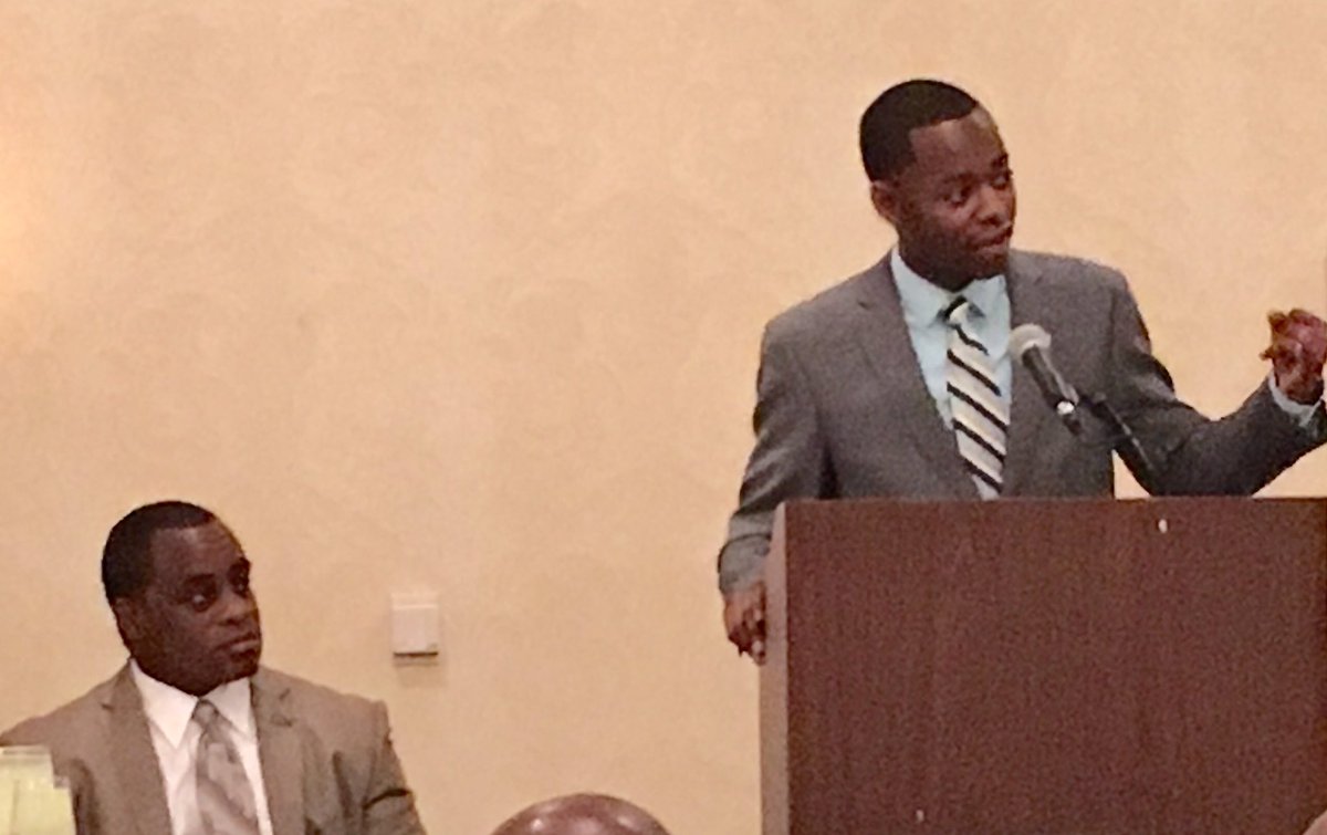 williamisworldw's tweet photo. @WTHRcom @scoopjefferson & @PurdueAlumni @bpass222 at #MEPI2016 30th Annual YrEnd Award Banquet #GreatKids https://t.co/PSBzPM9OVK