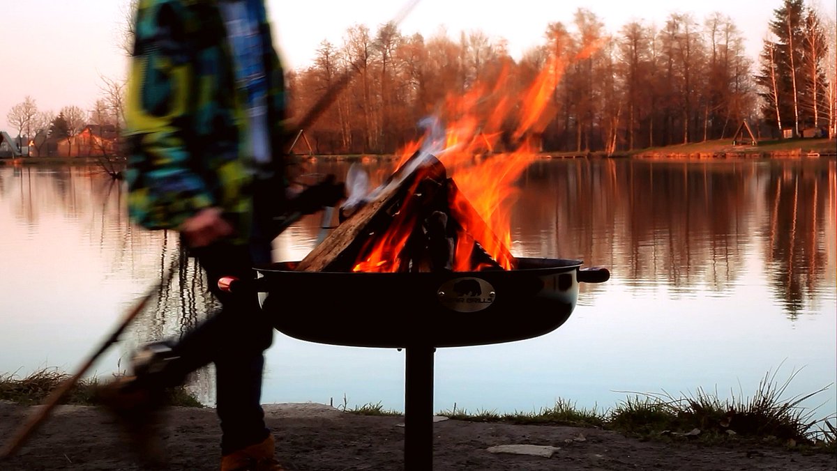 Fishing time tonight with BEAR GRILL! :) indiegogo.com/projects/bear-…