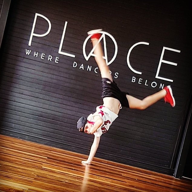 WalterDNCER's tweet photo. #MIAMIHEAT #hiphop #breakdance #place #GOD #urban #NIKE https://t.co/LBV2nvSSER