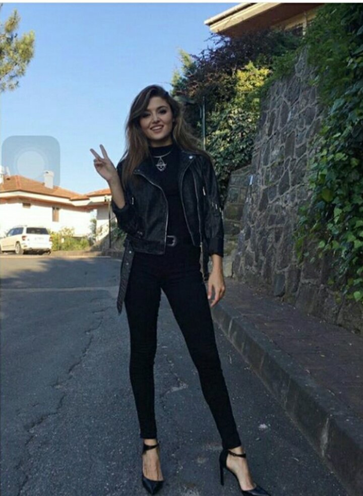 seda_snz's tweet photo. 😍😍😍 https://t.co/fSC3mWbQ3f