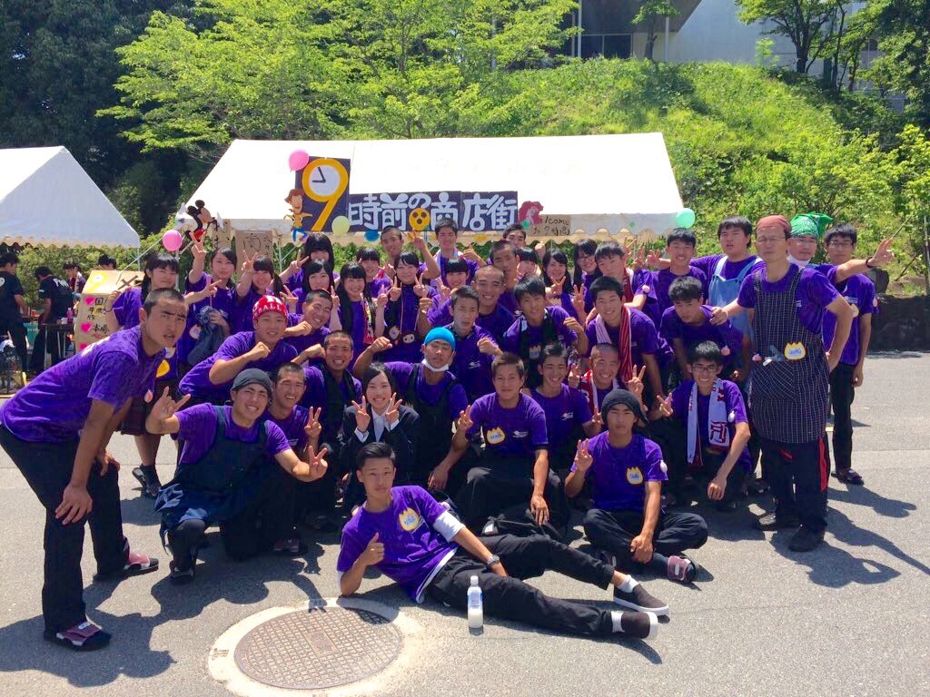 junya22tennis's tweet photo. 高校生最後の文化祭終わった！😂
まぢで楽しかった！！💯💯💯
普段しゃべらん人とかとも喋ったりして楽しかったし、写真撮ってくれた人ほんまありがとう！！
いい思い出できました！！
とにかくH最高！！残りの高校生活楽しみましょう！！😁 https://t.co/Yqo3AzKY3o