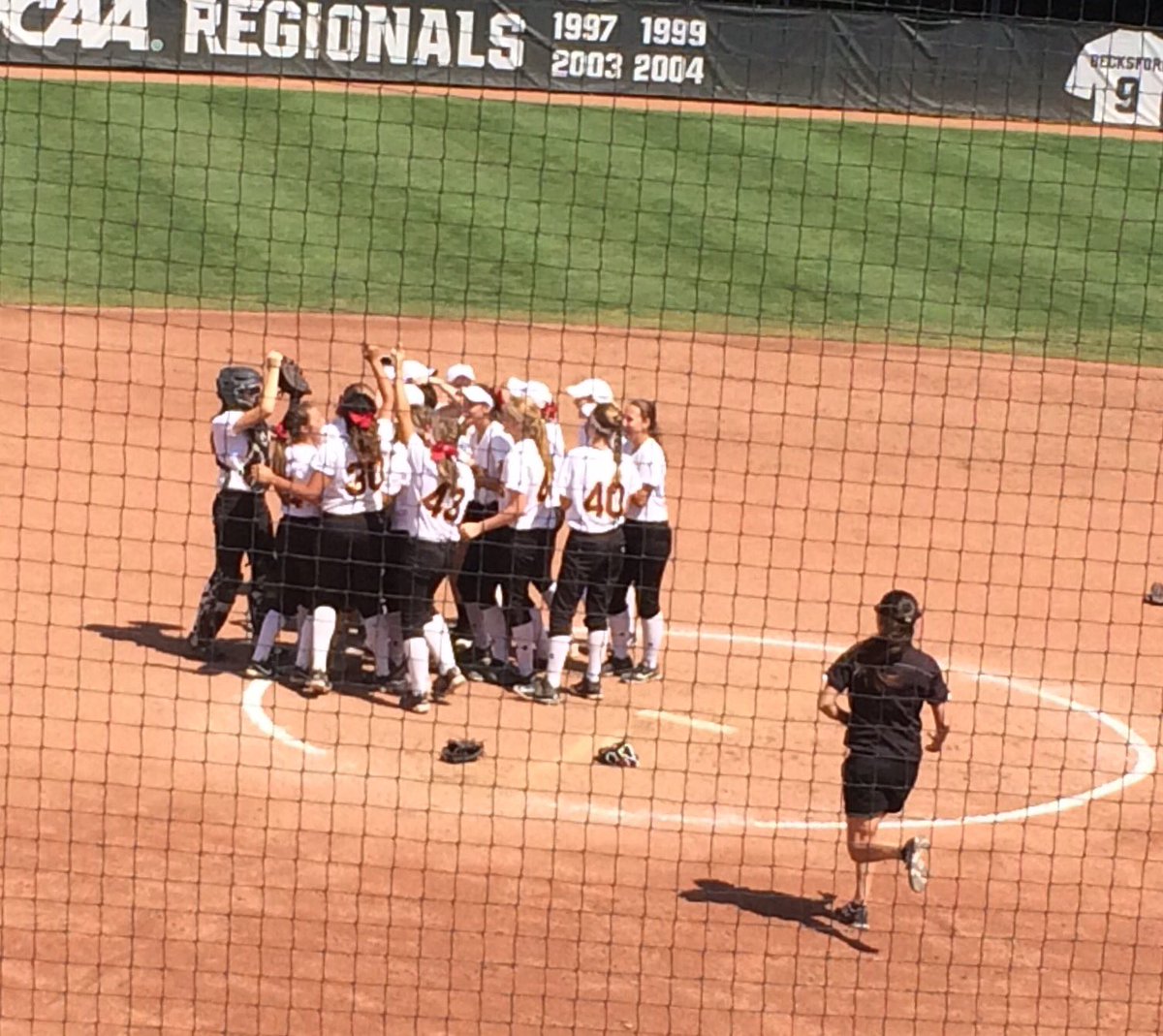 macdougallannie's tweet photo. Congratulations Mercy Varsity Softball team Division 1 State Champions! Score: 4-0. โพ๏ธ #proudtobeamarlin #mhsmi https://t.co/FeL634SXoE