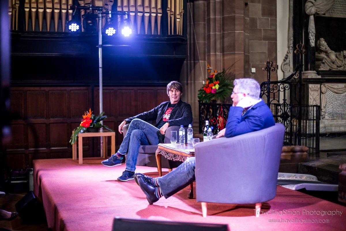 TravellingSimon tweet media