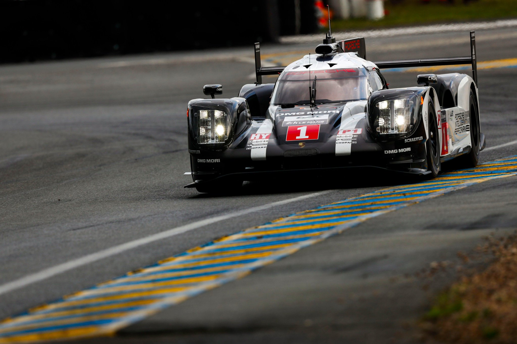 24 horas de Le Mans 2016 - Página 4 ClPv9tbWQAAQqPA