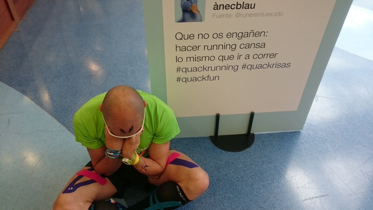 axe75's tweet photo. En nada,toca la #quackrunning @anecblau #MediterraniNitRun y aquí ando meditando @LligaChip https://t.co/2oQjRGIJ3k