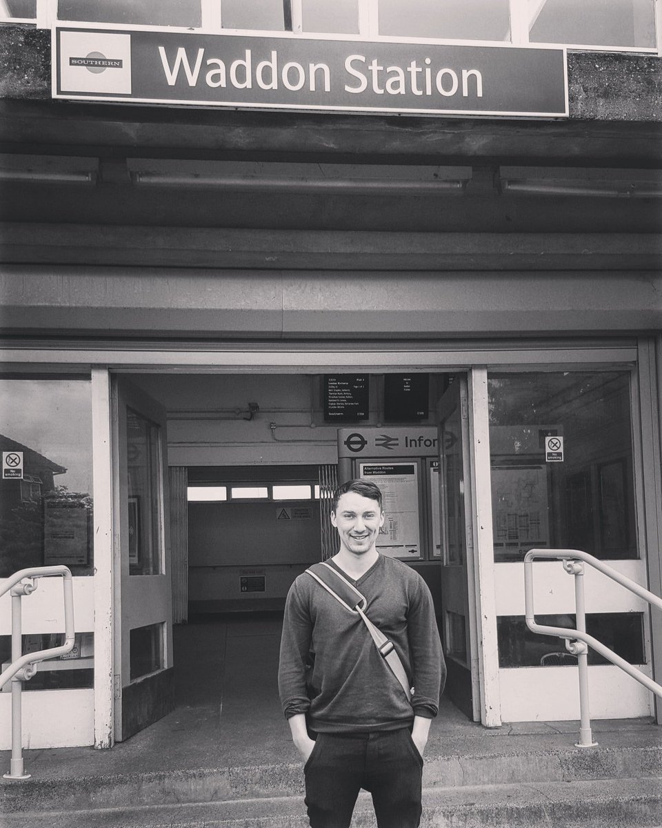 MP_Stills's tweet photo. No he's not lost a kebab, it's #actor Daniel Mellor here for his headshots #actorslife 

https://t.co/rZotNTQ6kr https://t.co/adhN0GJKpB