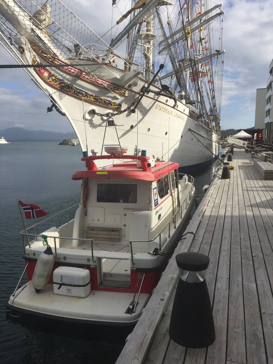 Vakt på bryggedans Os sjøfront😃🌞