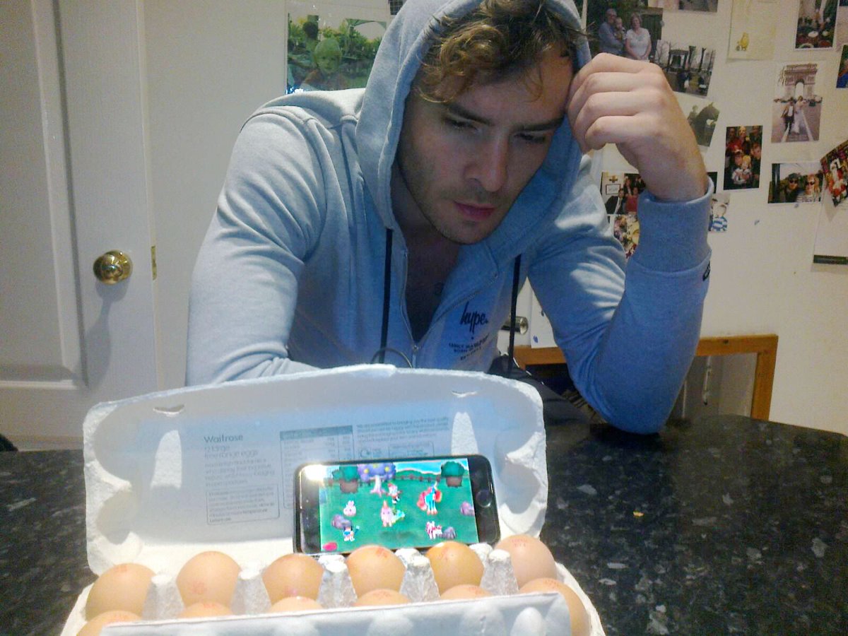 EdWestwick's tweet photo. Found these little dudes hiding in my grub #eggthegame https://t.co/fUzleCHJ7K