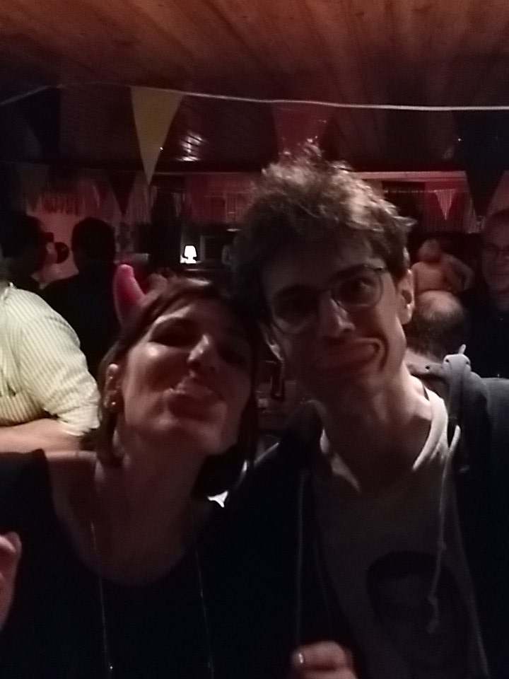 Simplepigeons's tweet photo. Nieuwe manager?  #milf https://t.co/nV4c7eOIcH