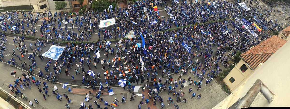 Rmayorga's tweet photo. La convocatoria de los hinchas de Millonarios hoy es un exito total. Más de un político debe estar envidiándola... https://t.co/H7UL56B1fb