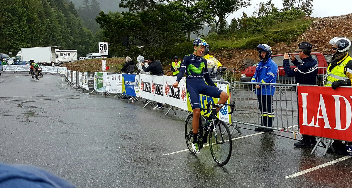 GillesGuill's tweet photo. Sur la #RouteduSud ajd au #Couraduque. Météo pourrie, belle victoire de Marc Soler. Au loin duel N.Quintana&H.Carthy https://t.co/q40ML03Udf