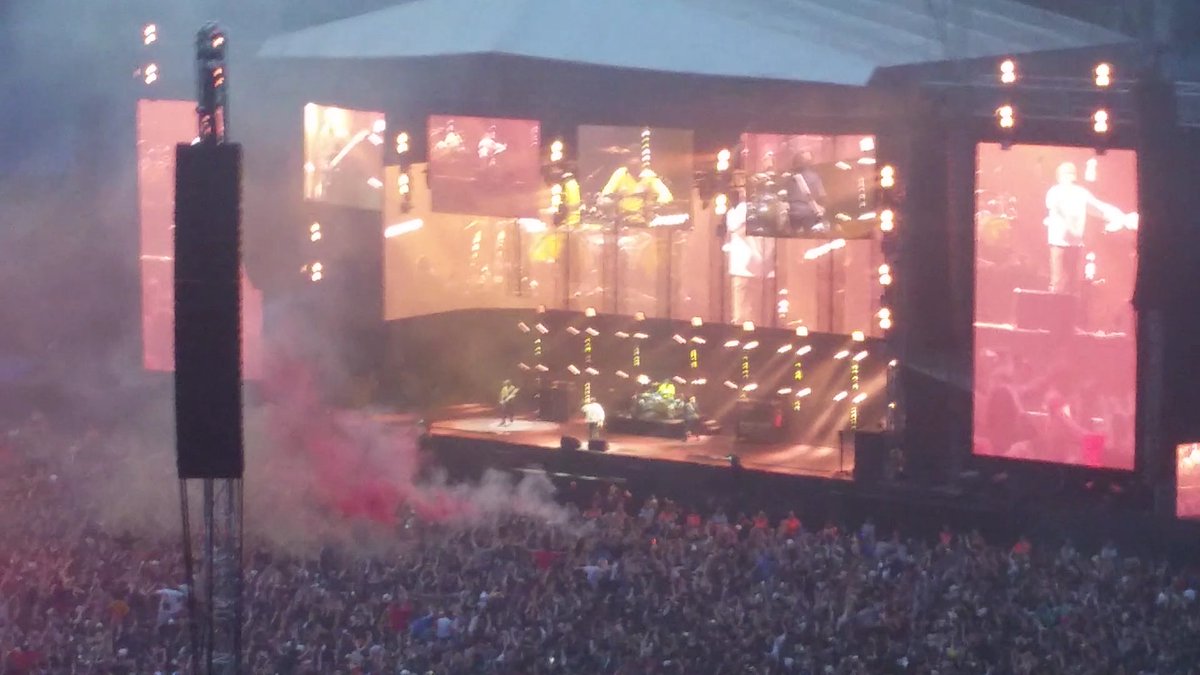 Geoskelton's tweet photo. 17/06/2016 The Stone Roses, Etihad Stadium, Manchester! 
The best night of my life! https://t.co/irFJFVjnaC