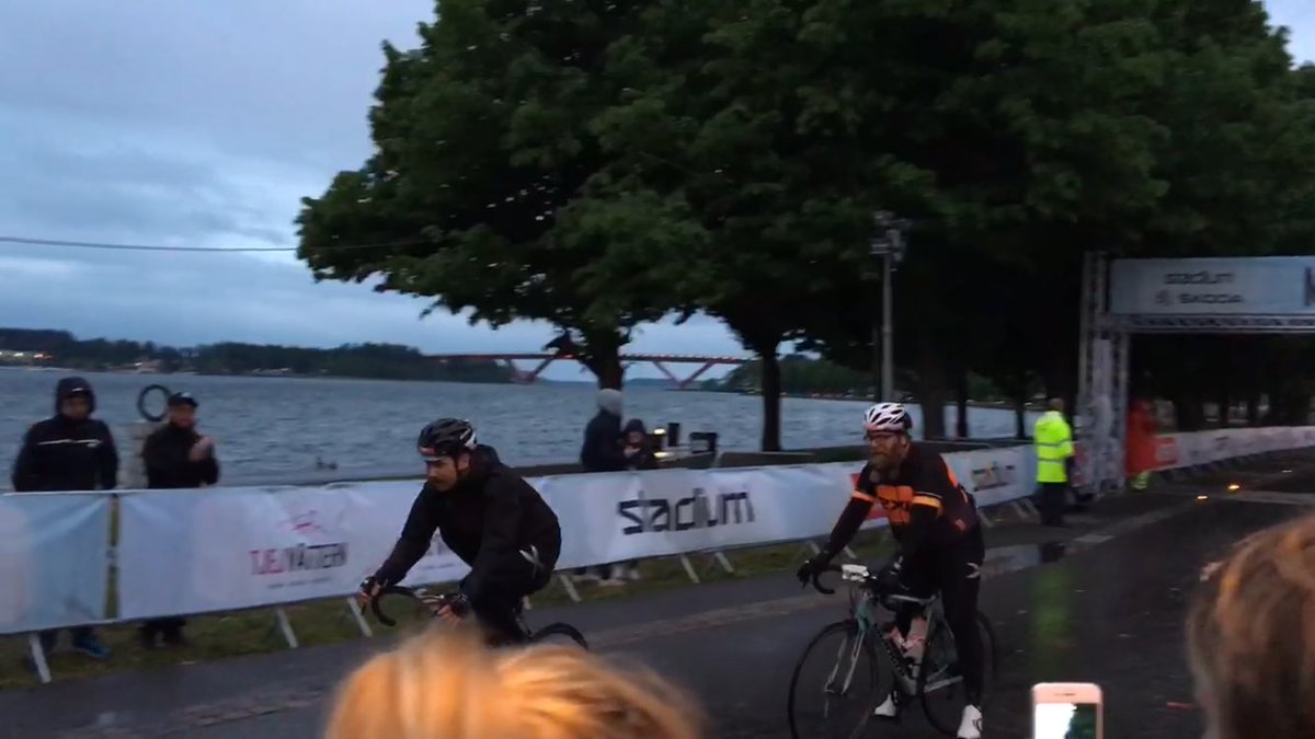 VÄTTERNRUNDAN: Jaaa! Vi är framme! 30mil är avklarade på tiden 19h55min. Grattis Marko &amp; Birging! #ensvenskklassiker