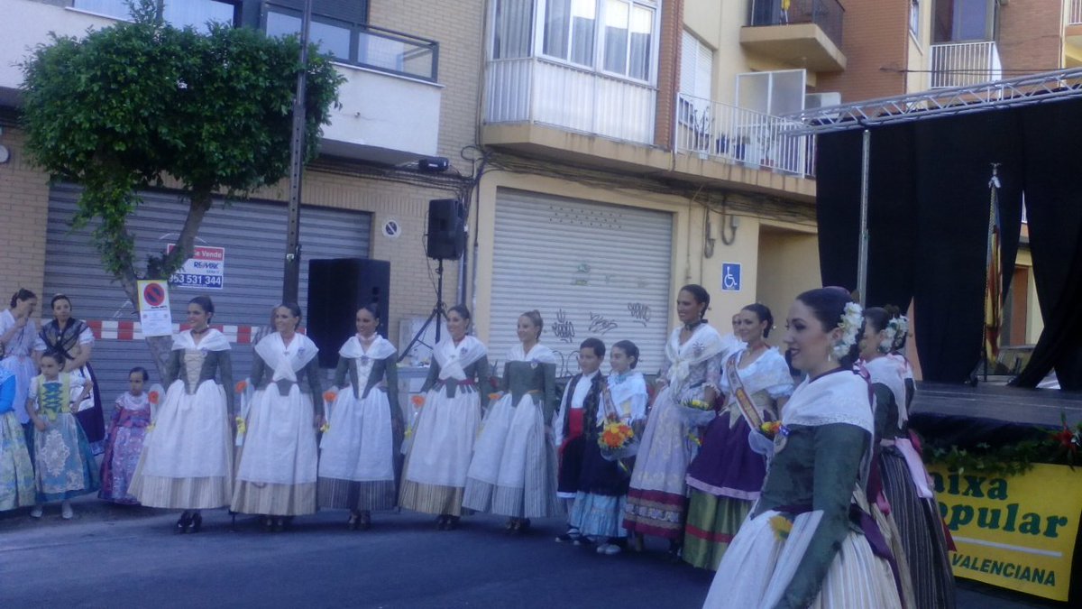 TSanchis_'s tweet photo. Festival dances @falla_empalme. #Cultura #tradiciones con la presencia de FM de Valencia https://t.co/56kJOoOkPd