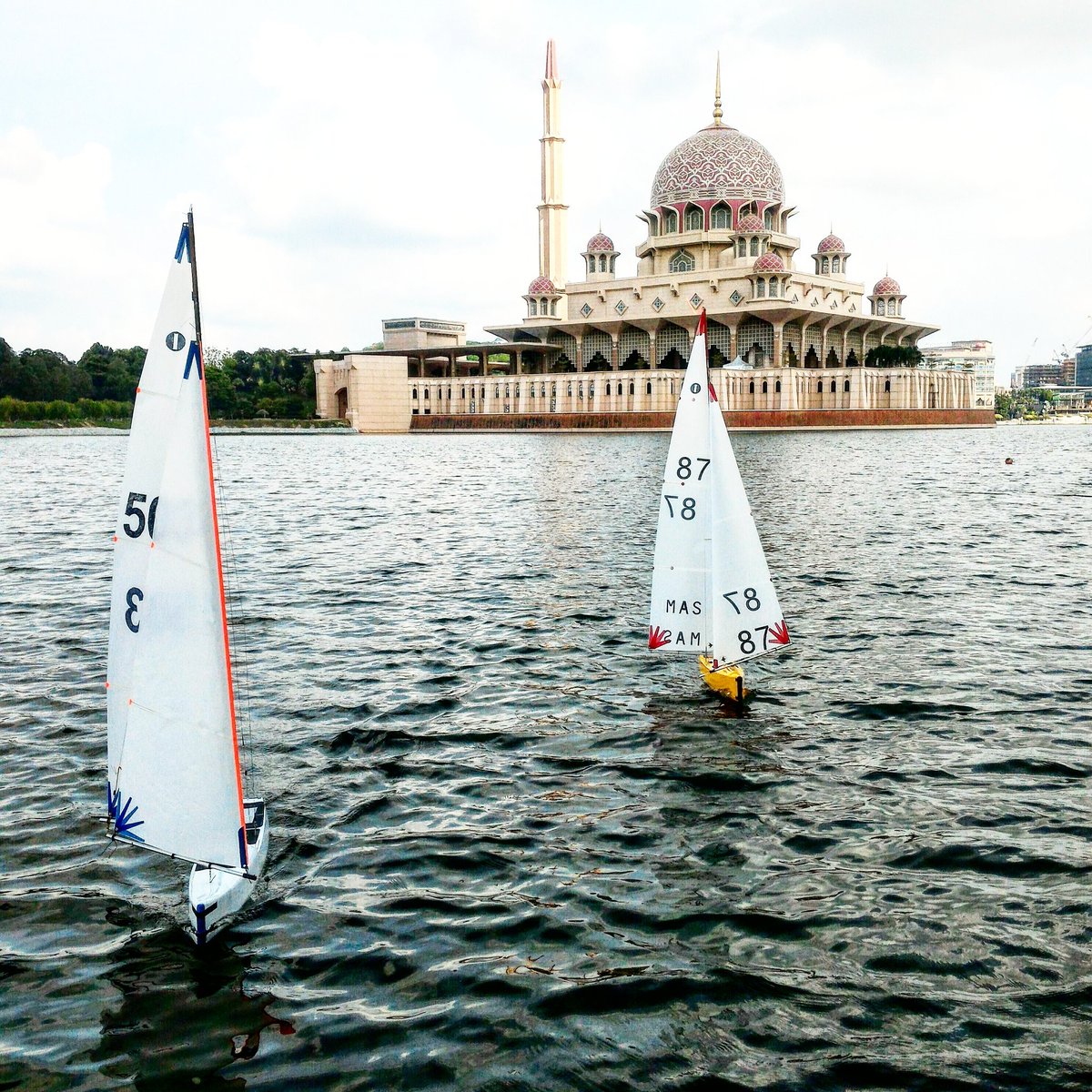 Mathgrind's tweet image. International One Meter RC Sailboat