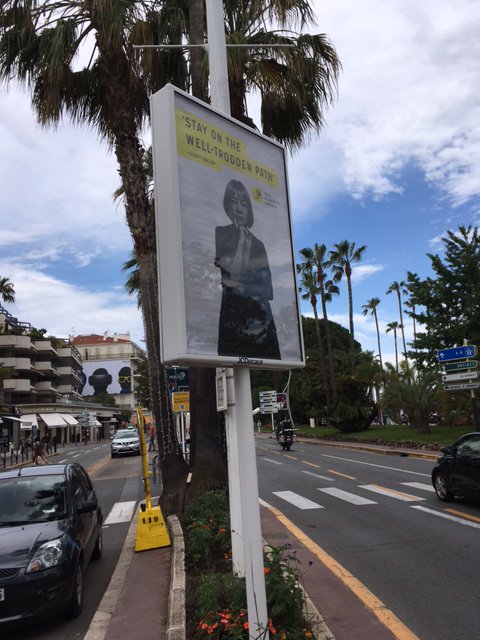 cindygallop's tweet photo. I'm all along the Croisette w @susancredle @ThamKhaiMeng @davidclubars Sir John Hegarty in good cause #canneslions https://t.co/ga5RJZpFko