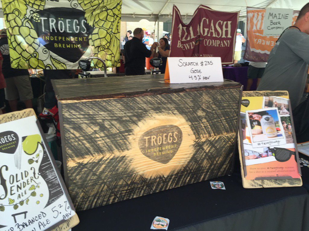 TroegsAndy's tweet photo. #SolidSender & #Scratch235 Gose in full effect @SmithsBilliards #WorthyFest! #troegsway @CraftMass https://t.co/XAerZGb7IK