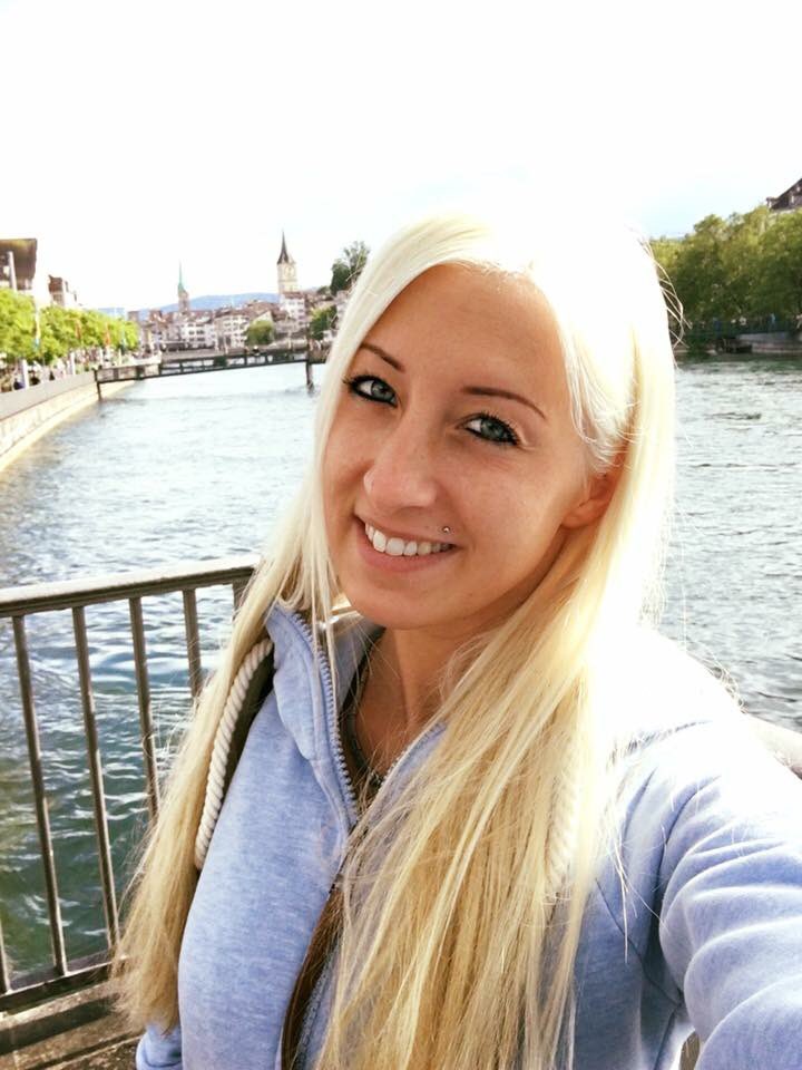 TW Pornstars - LEONIE PUR!. Twitter. Heute mal in #Zürich gewesen ? wer