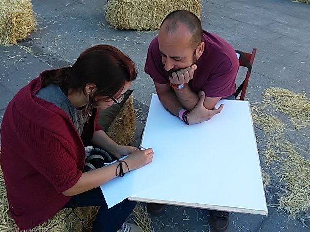 MaratonCuentosG's tweet photo. Un momento único para escribir e ilustrar nuestros pensamientos. El #LibroGigante del #25MaratónCuentos ¡Participa! https://t.co/uIxOj2lD1E