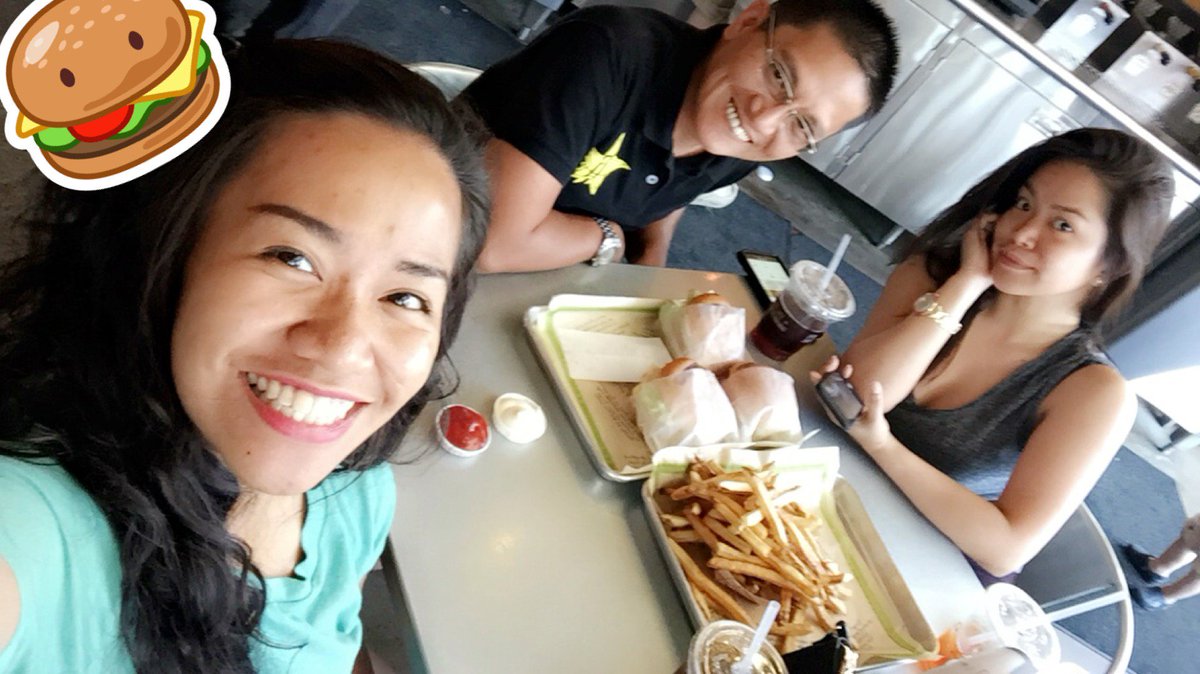 BurgerFi tweet picture