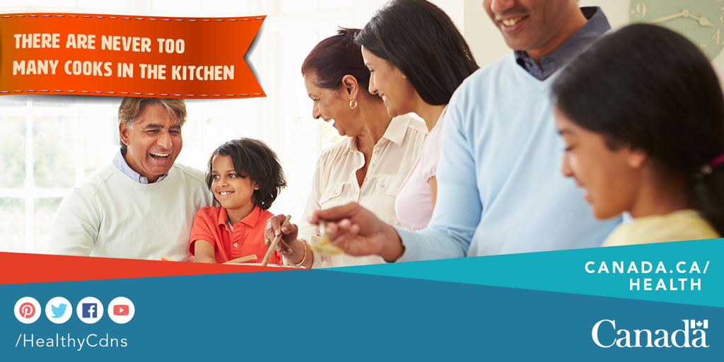 HealthyCdns's tweet photo. Don’t tell them but #CookingWithKids can help improve literacy &amp; math skills. More benefits: https://t.co/wr1zDWzEJ1 https://t.co/AXBOggq5hE