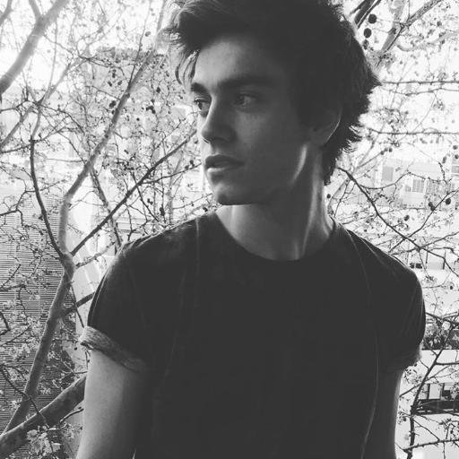 SoyLuna52's tweet photo. Gaston le plus beau 💖💖 https://t.co/b5hsGHm1g6