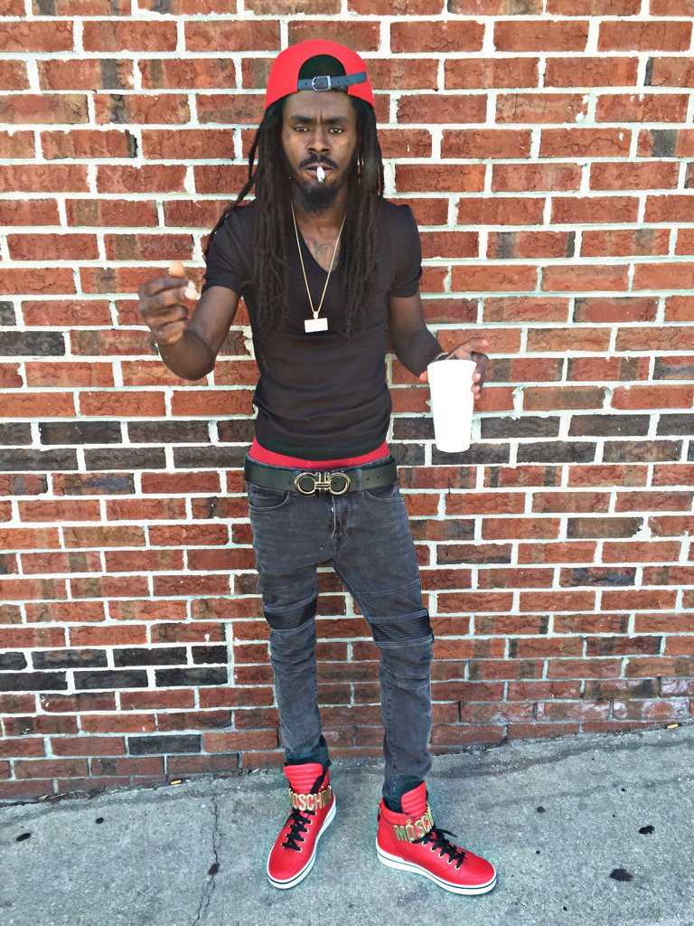 MonopolyKP's tweet photo. #Epic #BigSemis 🏄🏿🏄🏿✅🎥🔥💸🆙&amp;🆙 crazy #NoDrama https://t.co/Aer8zLrz98
