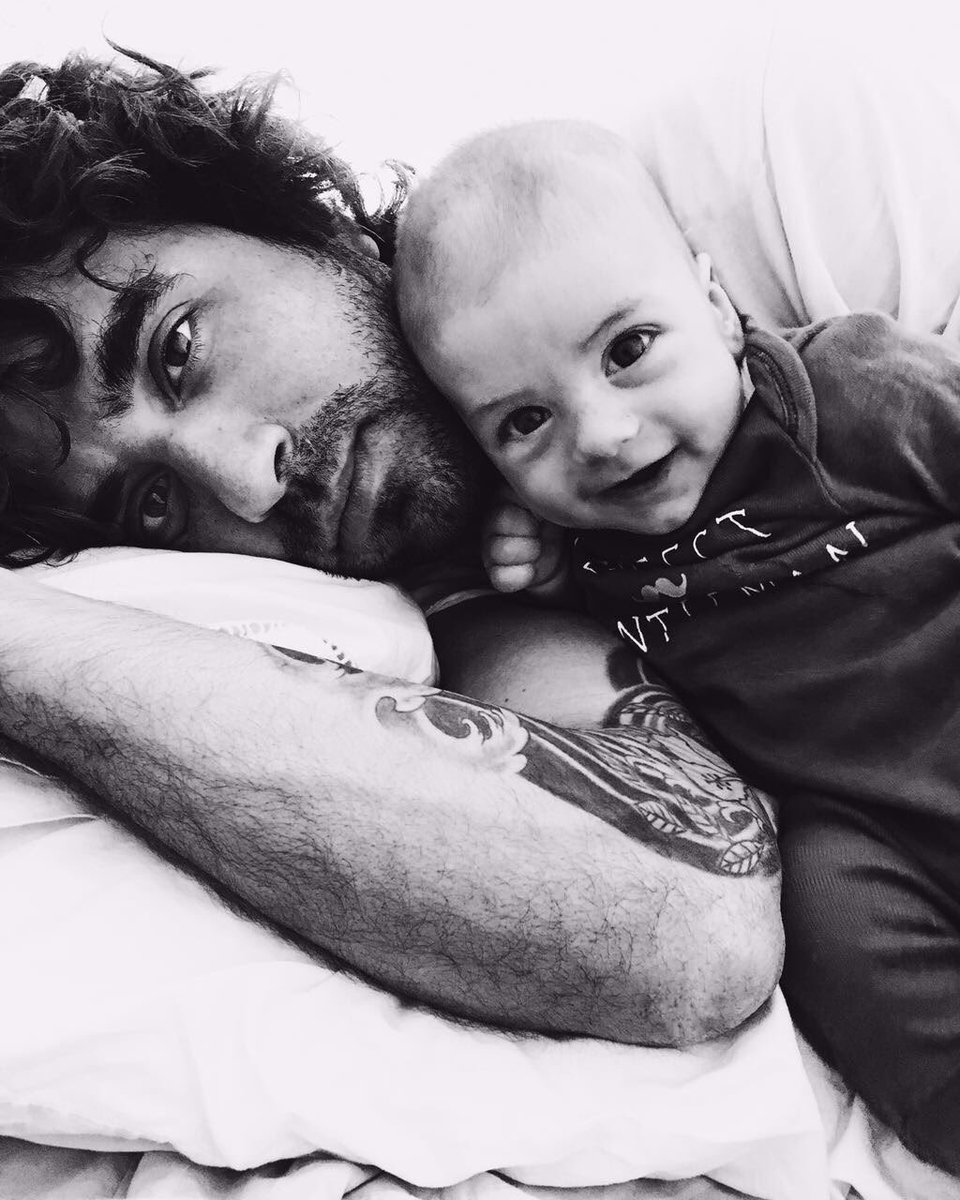 En las carreras voy rápido, pero momentos como éste con mi hijo quiero que se detengan. Soy su #HéroeReal <a href="/DoveMenAR/">Dove Men+Care AR</a>