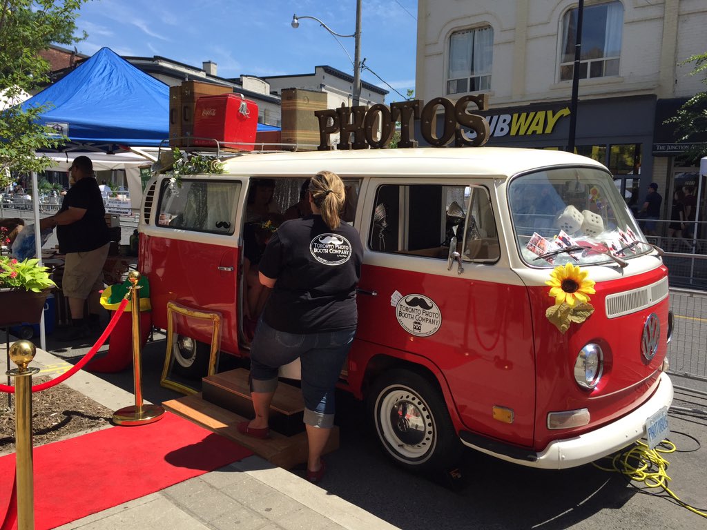 Come snap some photos at the #JunctionSolstice festival at Dundas St W! <a href="/JunctionSummer/">JunctionSummer</a>