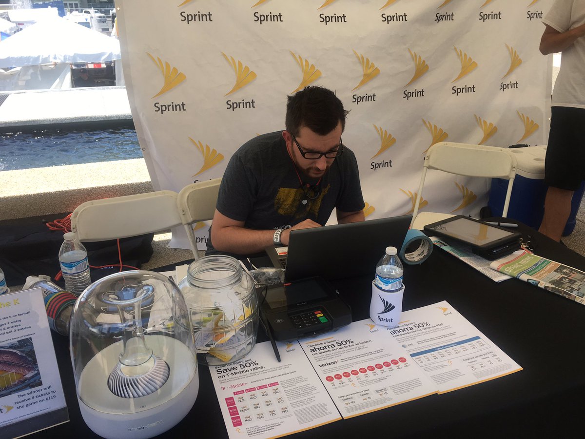 Studio1552's tweet photo. The studio team is out at fiesta today! Come by and hear about the best deals in wireless!! @j8o8e8 @Lindsey_NorthKC https://t.co/E87GFrt1Wk